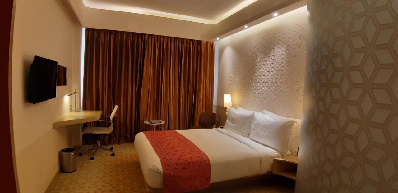 Hotel Duet Mwc Chennai
