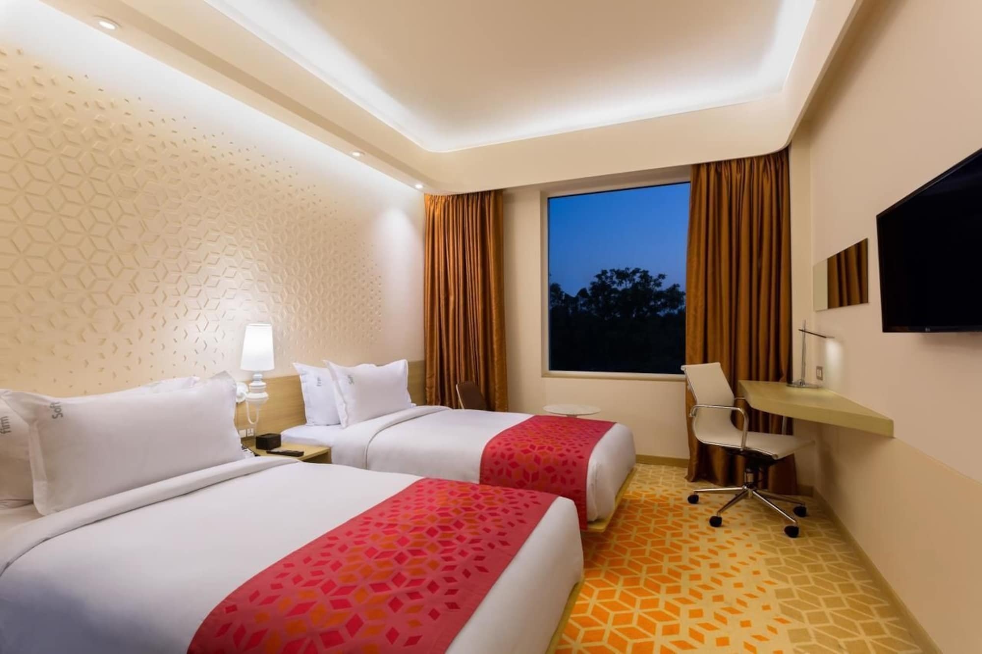 Duet Mwc Hotel Chennai